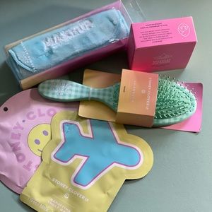 SALE Stoney Clover Lane X Target Glam Set: make up towel, eye gels, masks, brush
